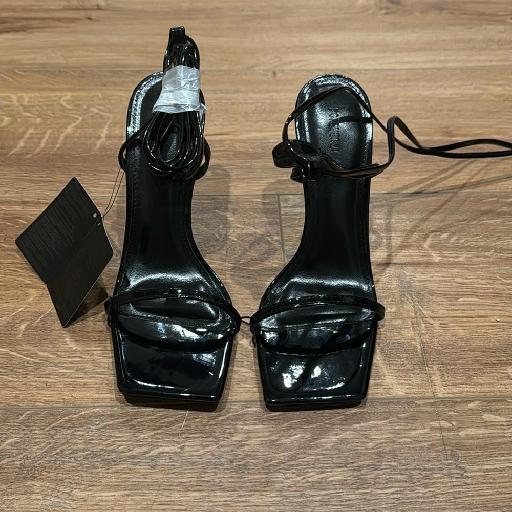 Brand new black heels